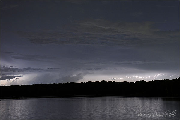 Horizontal Lightning | ©2013 David Allio